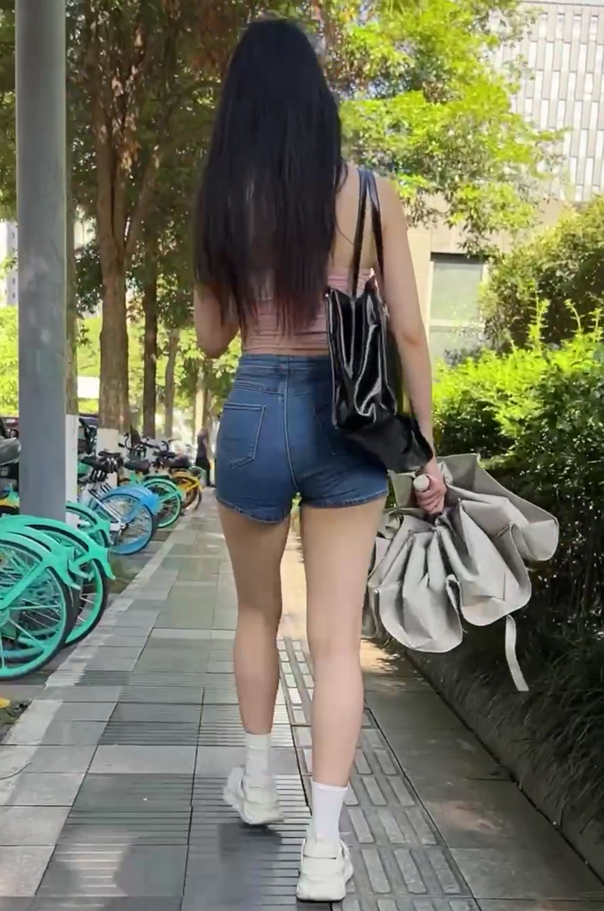 015049sevf84qerxfe6669.jpg