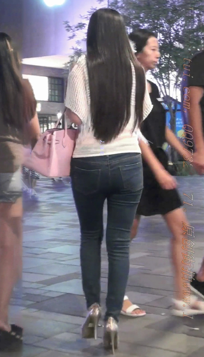 【视频】一个柳眉杏眼的时髦精美装束翘臀小姐姐[RX-J59T]