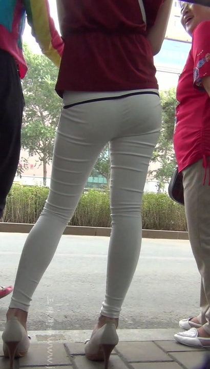 【视频】偶遇一代佳人的风尚典雅装扮美腿女神[KY-NC4A]