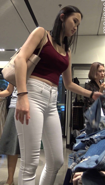 【视频】一位楚楚动人的时髦精美装束美腿靓女[TH-M2PZ]