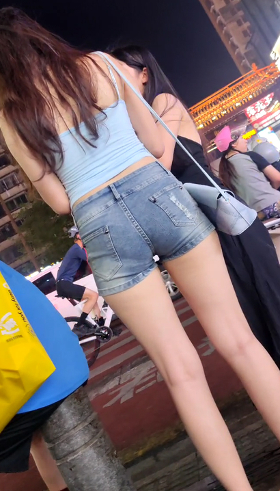 【视频】街拍秀外慧中的潮流热裤翘臀辣妹[GB-905J]