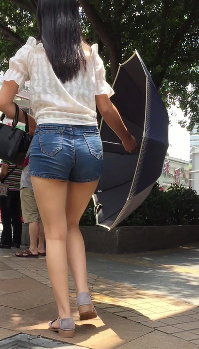【视频】一个前凸后翘的风尚个性着装紧臀靓女[ES-6Z36]