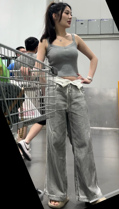 【视频】一位气质极佳的风尚紧身牛仔裤美臀辣妹[NT-S6WH]