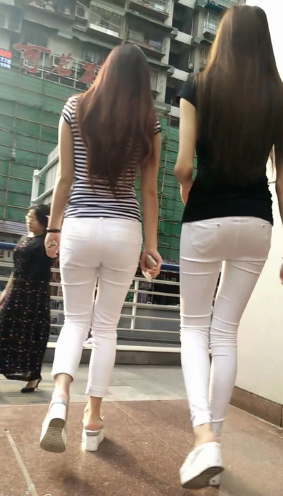 【视频】一个语笑嫣然的新潮优雅服饰美臀辣妹[UB-09Y6]